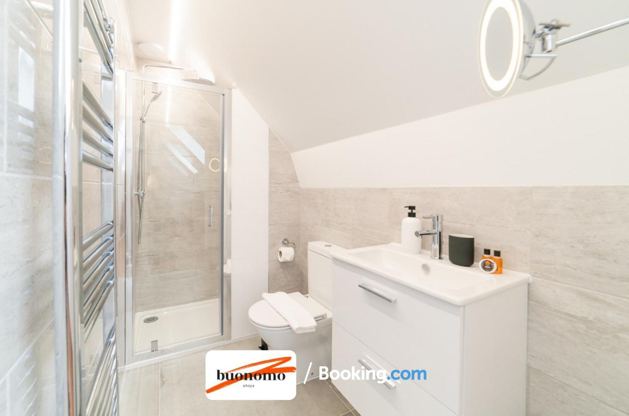 Two Bedroom Apartment At Buonomo Stays Short Lets & Serviced Accommodation Londýn Exteriér fotografie