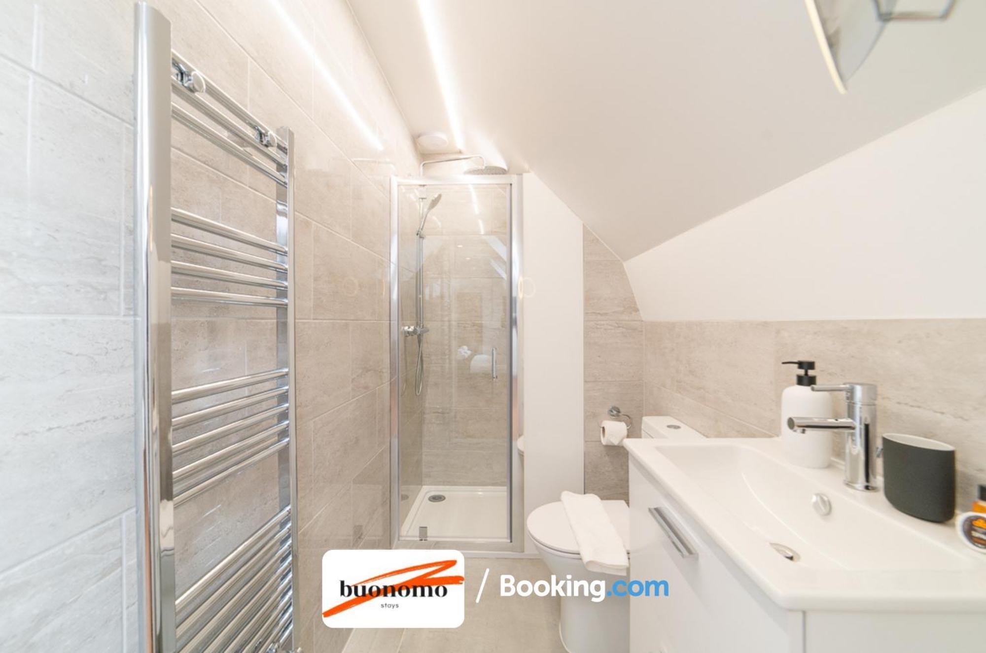 Two Bedroom Apartment At Buonomo Stays Short Lets & Serviced Accommodation Londýn Exteriér fotografie